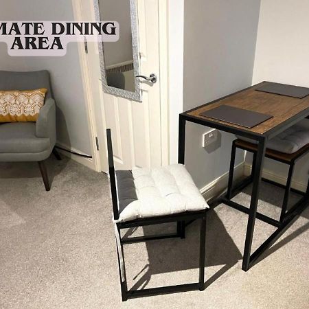 Cute And Cosy Studio In A Fantastic Location! Bishops Stortford Apartment Бишъпс Стортфорд Екстериор снимка