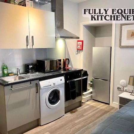 Cute And Cosy Studio In A Fantastic Location! Bishops Stortford Apartment Бишъпс Стортфорд Екстериор снимка